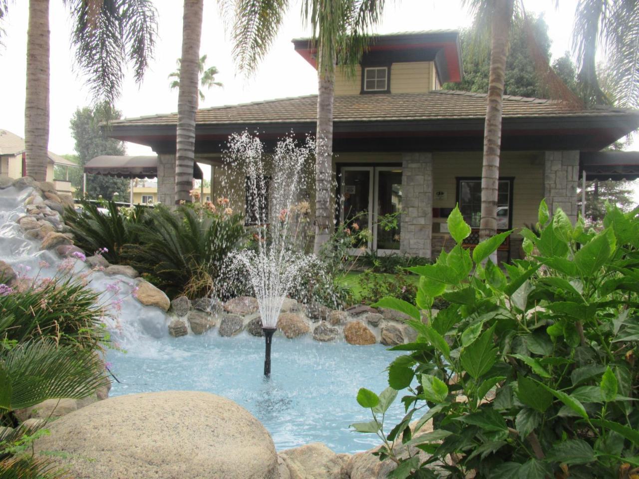 Whispering Meadows Apartments Bakersfield Exteriér fotografie